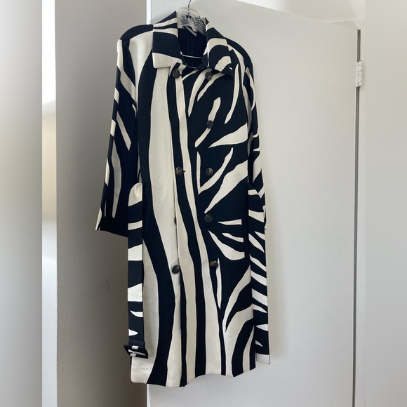 Diane Von Furstenberg Trench Coat - Picture 4 of 15